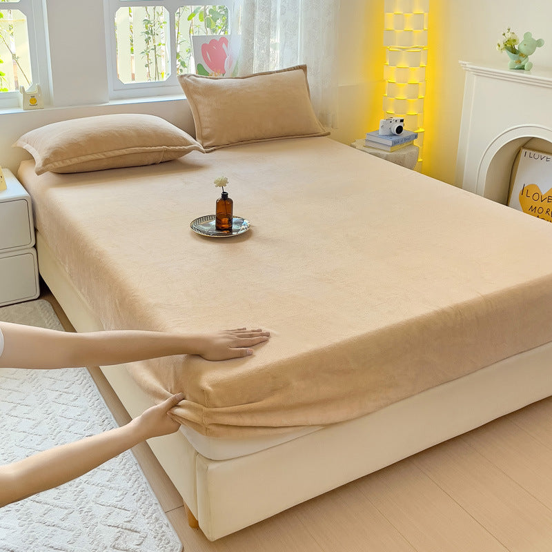 Modern Simplicity Milk Fiber Fitted Sheet