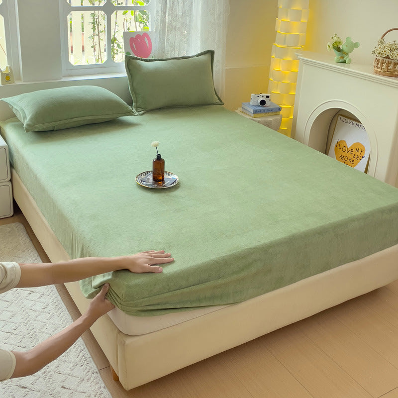 Modern Simplicity Milk Fiber Fitted Sheet