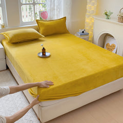 Modern Simplicity Milk Fiber Fitted Sheet