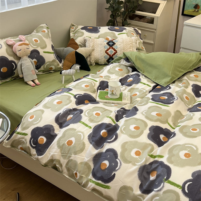 Cartoon Anime Polyester Bedding Set – 4-Piece Soft & Cozy