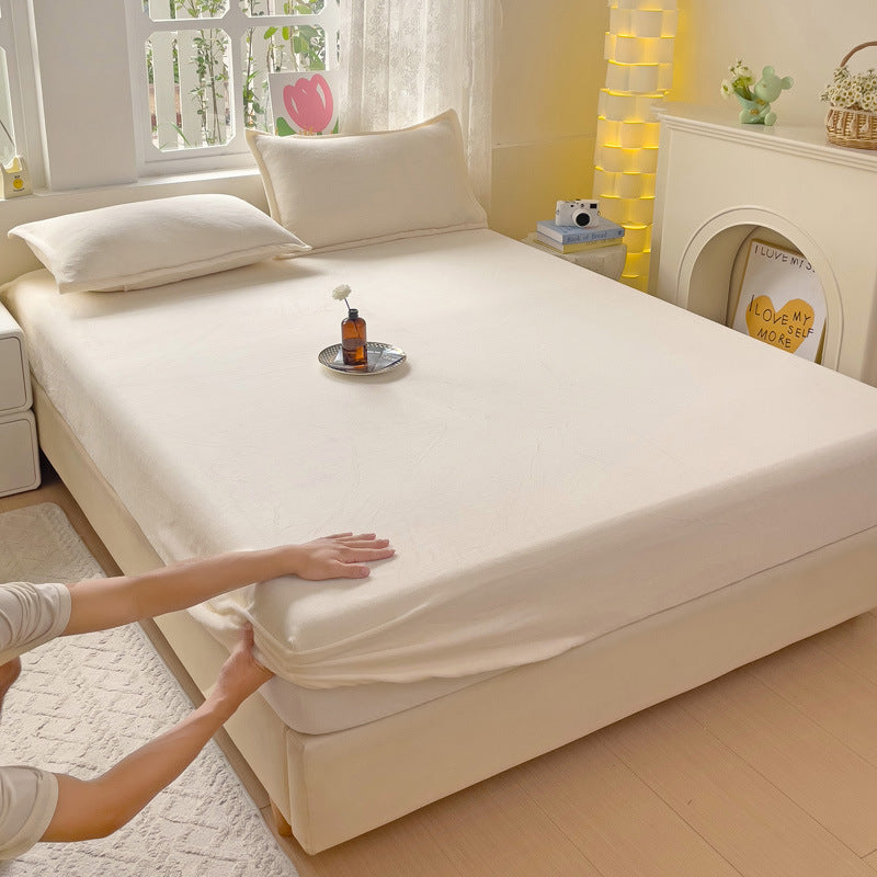 Modern Simplicity Milk Fiber Fitted Sheet