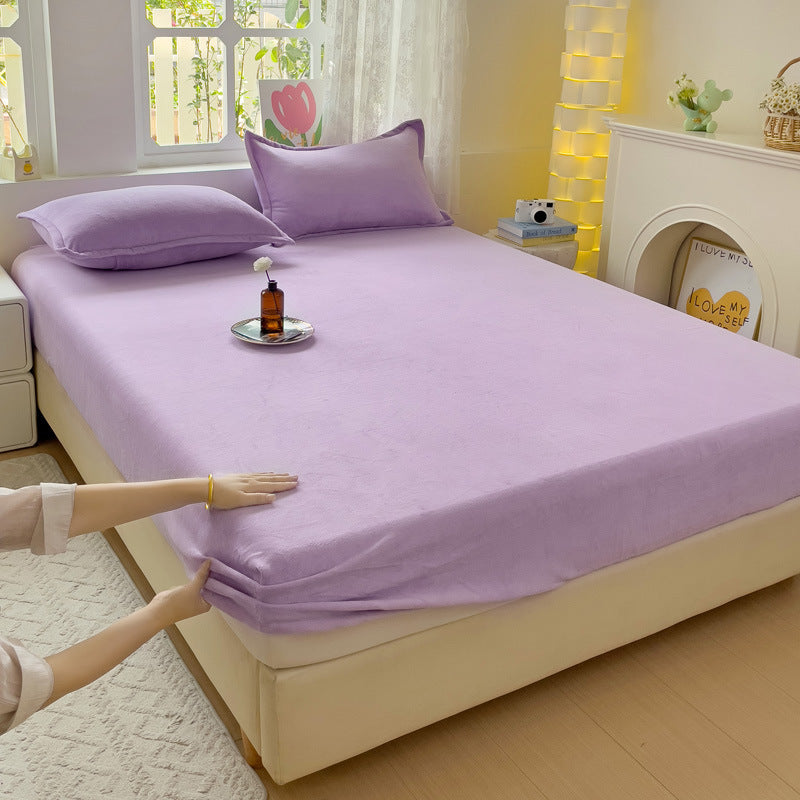 Modern Simplicity Milk Fiber Fitted Sheet