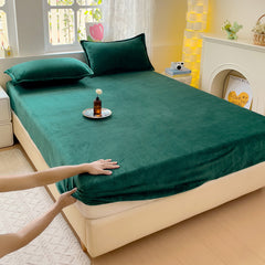 Modern Simplicity Milk Fiber Fitted Sheet