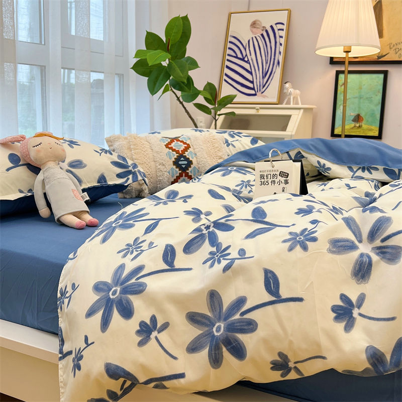 Cartoon Anime Polyester Bedding Set – 4-Piece Soft & Cozy