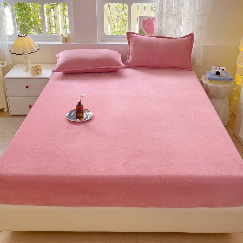 Modern Simplicity Milk Fiber Fitted Sheet