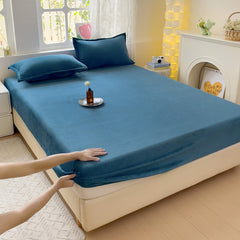 Modern Simplicity Milk Fiber Fitted Sheet