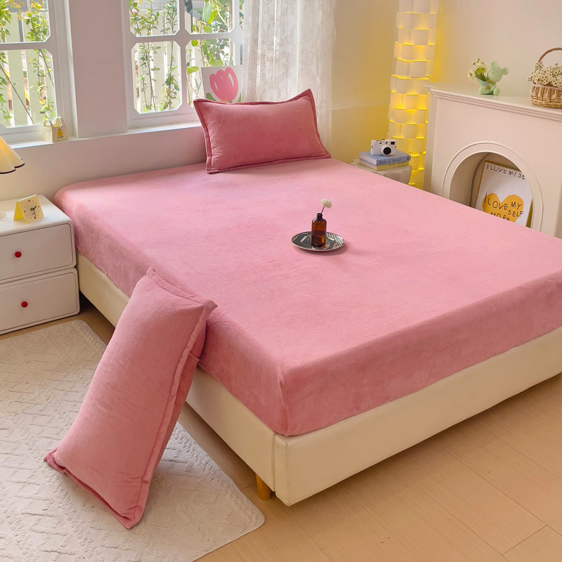 Modern Simplicity Milk Fiber Fitted Sheet