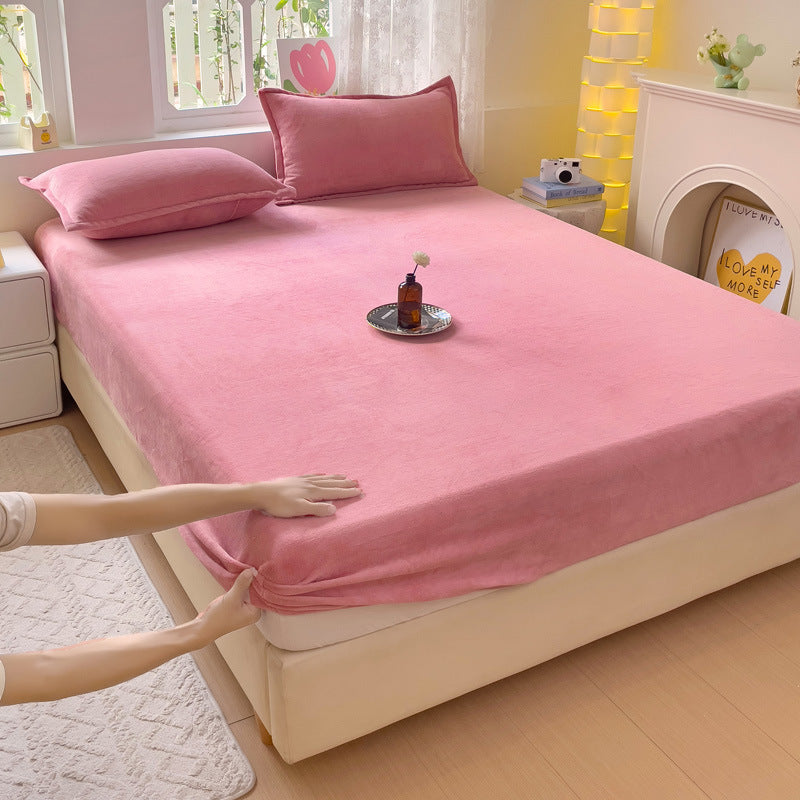 Modern Simplicity Milk Fiber Fitted Sheet